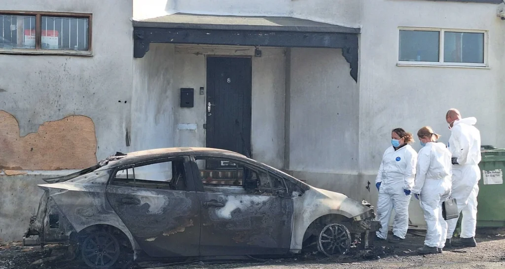 Masjid di England dibakar, polis lancar siasatan